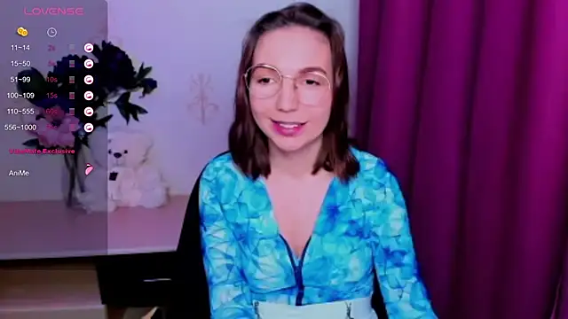 KindHazelHere_ webcam