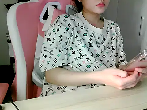 lucienguyen webcam