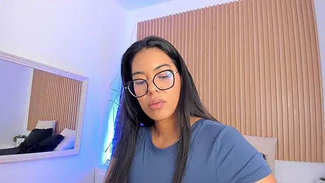 GenesisRuiz live sex cam