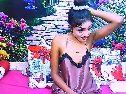 IndianPretty14u2Luv webcam