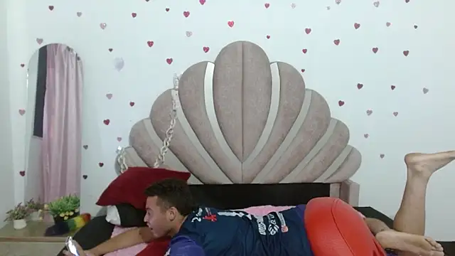 sven_fox723 - Sven_fox723's free webcam - UK Sex Cams
