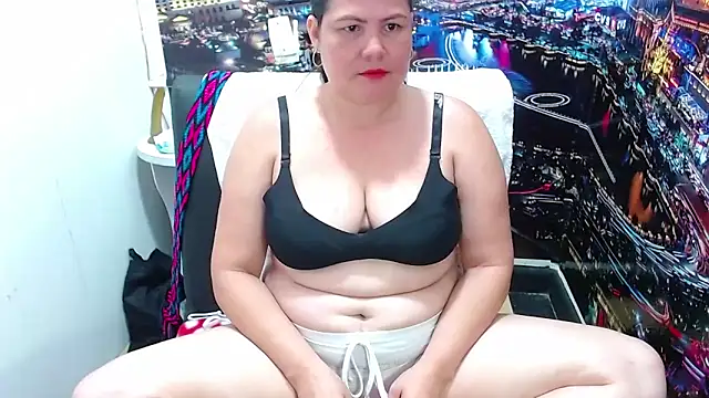tila_nastyy webcam