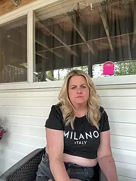Milfshaker50 webcam