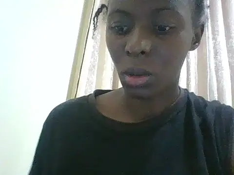 sweetbellah1 webcam