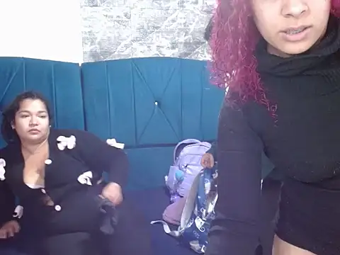 LITTLEKITTY19 webcam