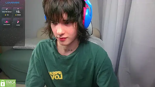 LeonBoykisser webcam