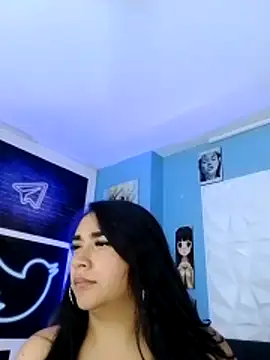 Lucyy_tits webcam
