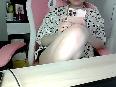 lucienguyen webcam