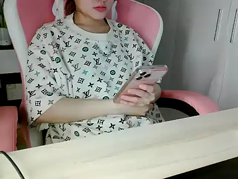 lucienguyen webcam