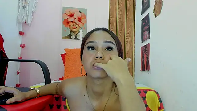 MarianaManzur webcam