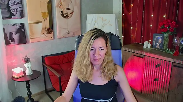 donnasmitth - DonnaSmitth's free webcam - UK Sex Cams
