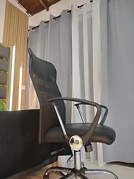 oliver_bigblack_cock - Oliver_bigblack_cock's free webcam - UK Sex Cams