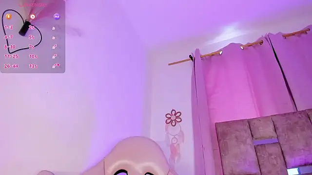 Mia_royal webcam