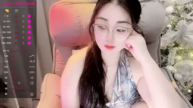 Monica-666888- webcam