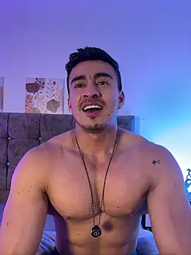 chris_clarck (Ask my age) - Do you want to play with my ass? 🔥😈