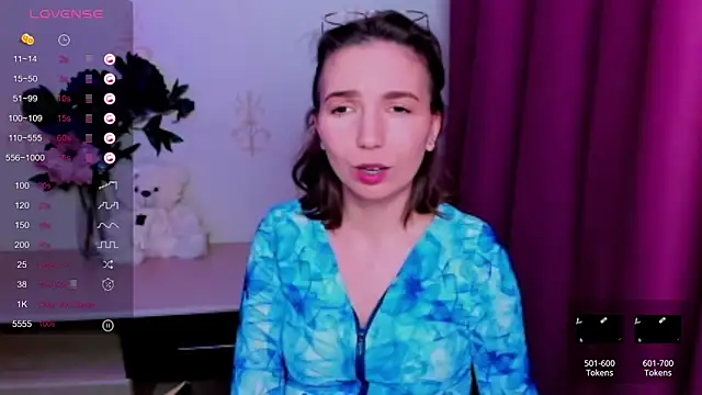 KindHazelHere_ webcam