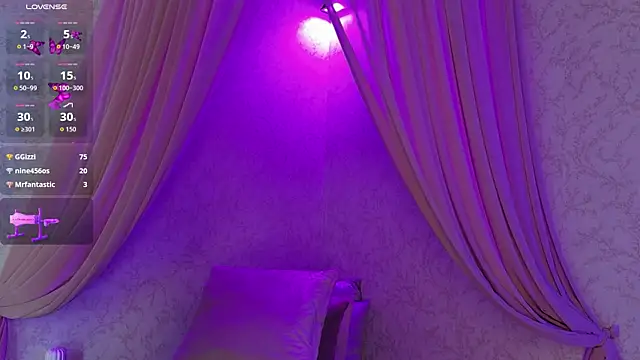 AmmyJones_ webcam