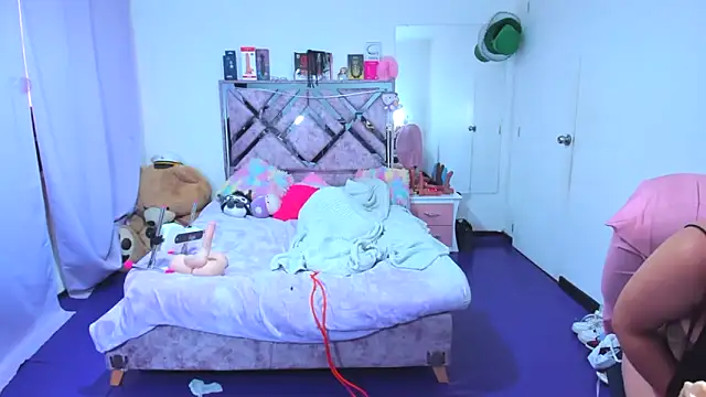 Luna_Analya webcam