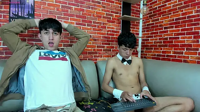 Hoot_boyss_ webcam