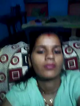 Raveena0990 webcam