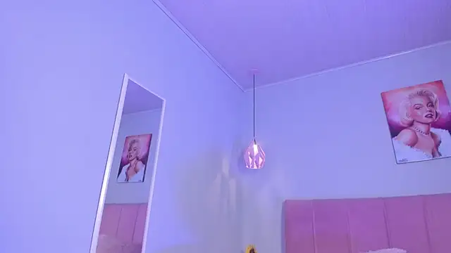 ela_petit webcam