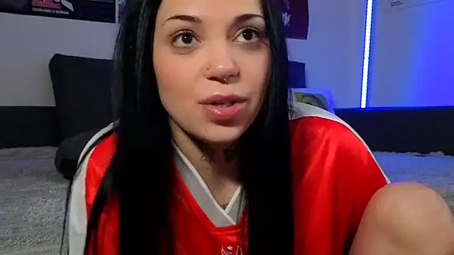 KiraQuinn1 webcam