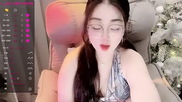 Monica-666888- webcam