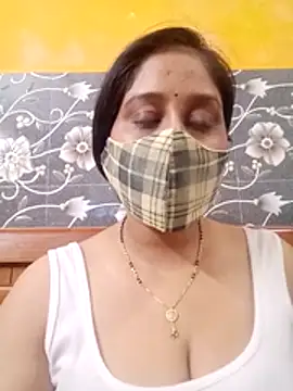 Wildsimmi25 webcam