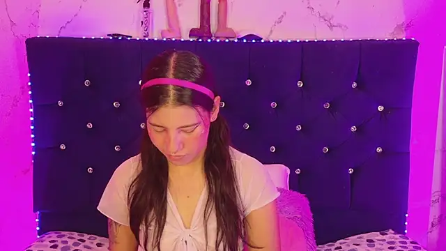 Dakotaa_Johnson webcam