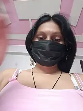 tanya-905 (F young) - Asshole close up