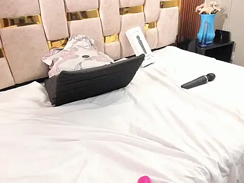 lilimini032 webcam