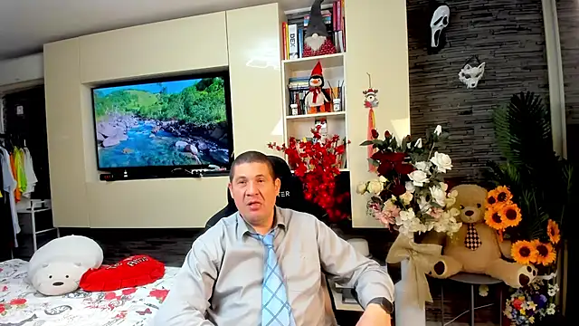 SpartacusDaddy48 webcam