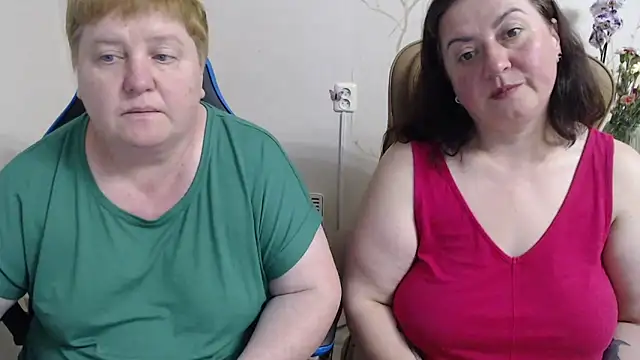 Lindy-Jeanie webcam
