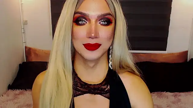 HugeCockDominantXxX webcam