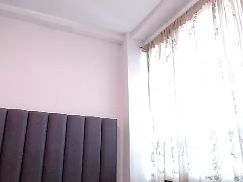 saara_johnson496 - Saara_johnson496's free webcam - UK Sex Cams
