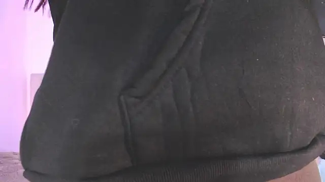 Anna_belly webcam