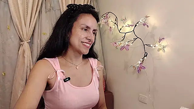 Bella_Exhibition webcam