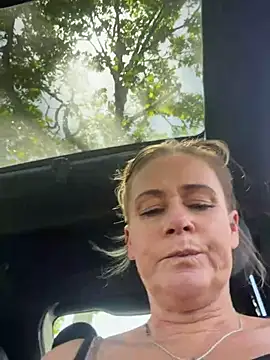 LilMissKaos webcam