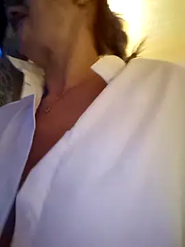 CelynaRoss webcam