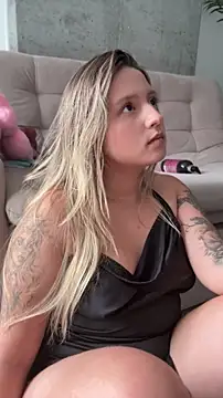 MiaPetit_ webcam