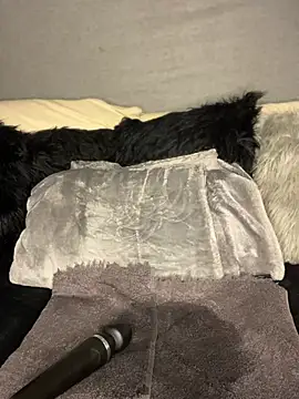 Hot_Mess18 webcam
