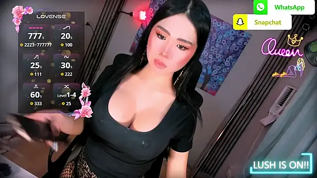 xBigSurpriseLorainex webcam