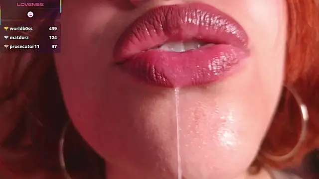 bri_von_dhara__ webcam