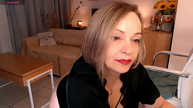 Tilly_Eliot webcam