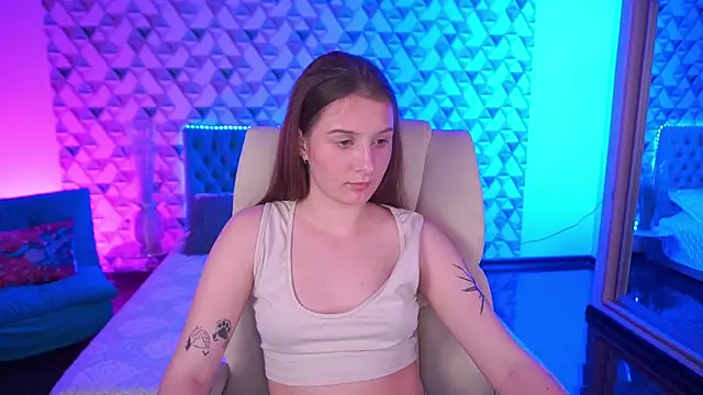 VikVikLove webcam