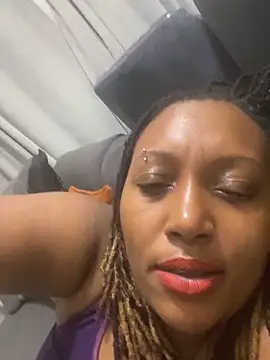 FREAKYBBW_001 webcam