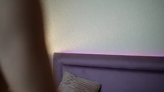 JoelleApril webcam