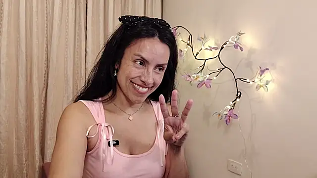 Bella_Exhibition webcam