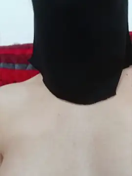 LunaVelveeet webcam