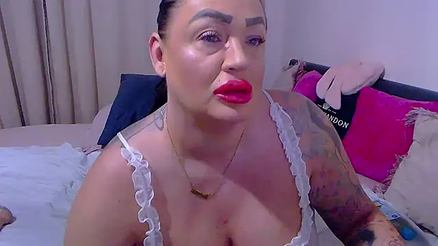 BustyVicky